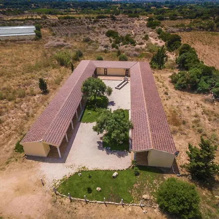 In Gallura With Pool 24h , 1500 Meters From The Sea Badesi